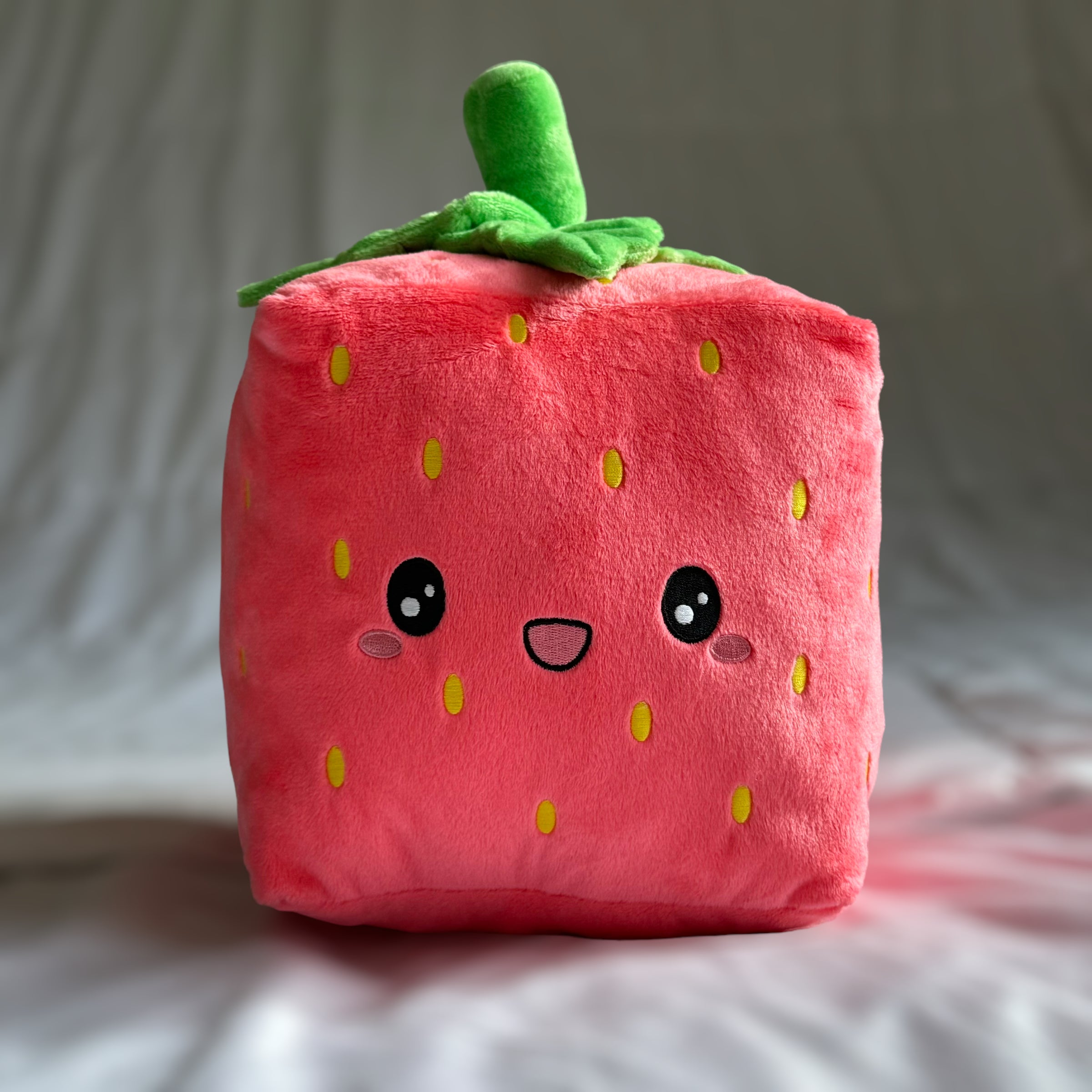 Ichigo Cube Plush (Strawberry)