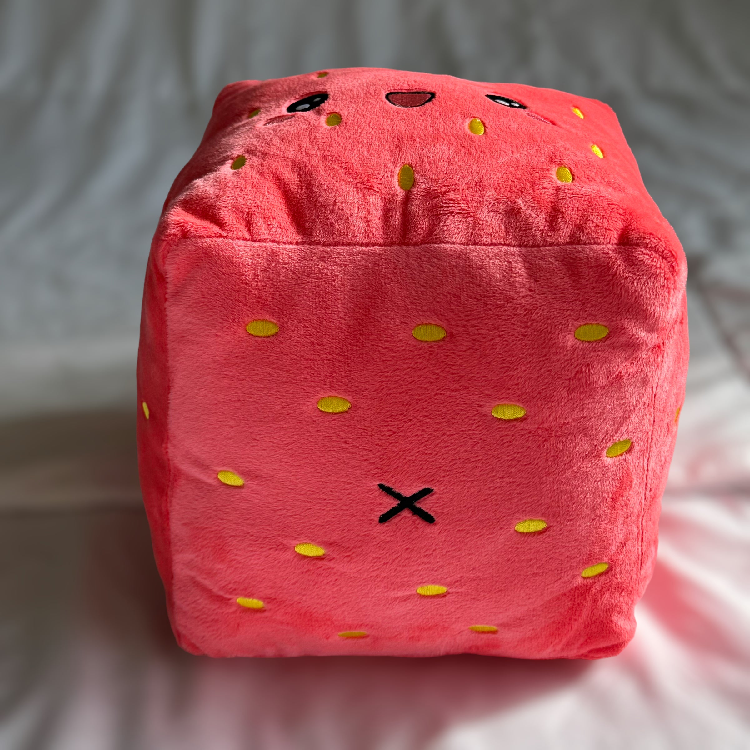 Ichigo Cube Plush (Strawberry)