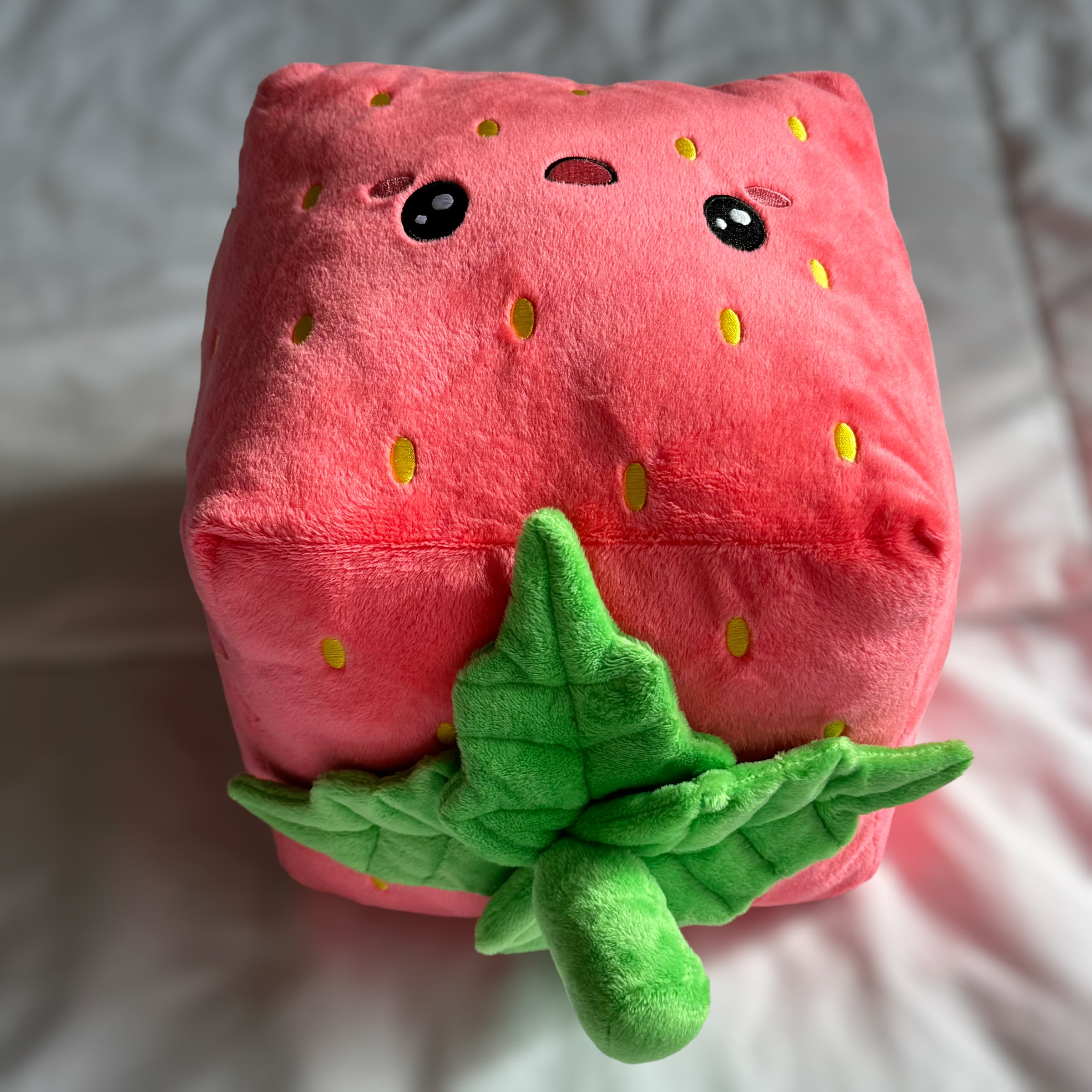 Ichigo Cube Plush (Strawberry)